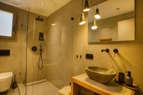 Develikia Private Villas, Pnoēlis, Ierissosにあるバスルーム