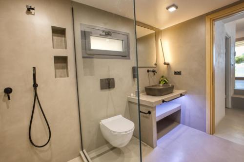 Develikia Private Villas, Auralīs, Ierissosにあるバスルーム