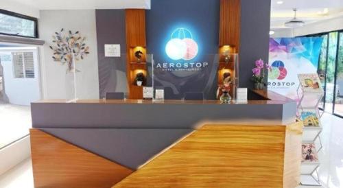 Фотография из галереи AEROSTOP HOTEL & RESTAURANT в городе Kutkot