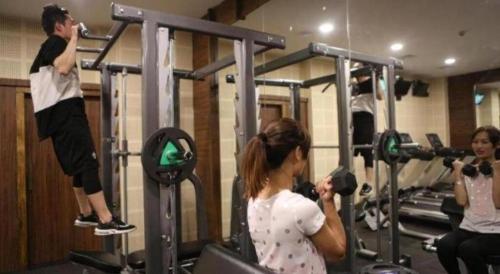 Fitness centrum a/nebo fitness zařízení v ubytování The Pema by Realm