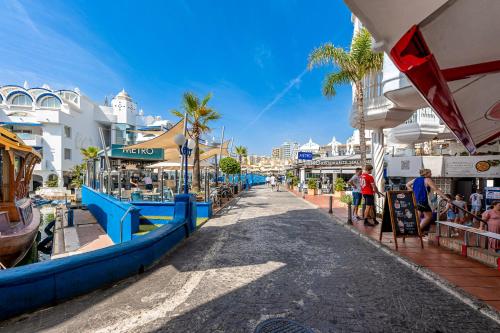 Holiday rentals apartment with Sea Views Puerto Marina