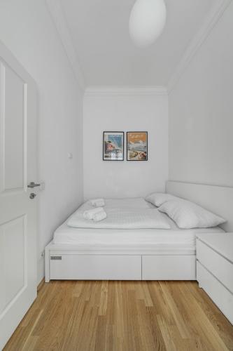 Bright and Central apartment in Classy Area