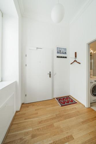 Bright and Central apartment in Classy Area