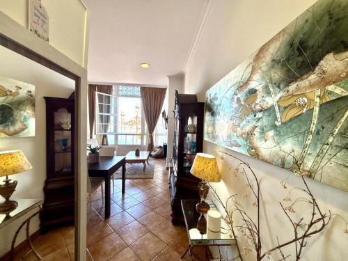 Khu vực ghế ngồi tại Holibai, Solpor, Ap boutique frente paseo marítimo, Baiona