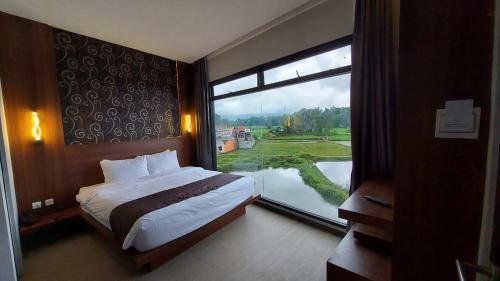 ブキティンギにあるAura Syaria Guest Houseのギャラリーの写真