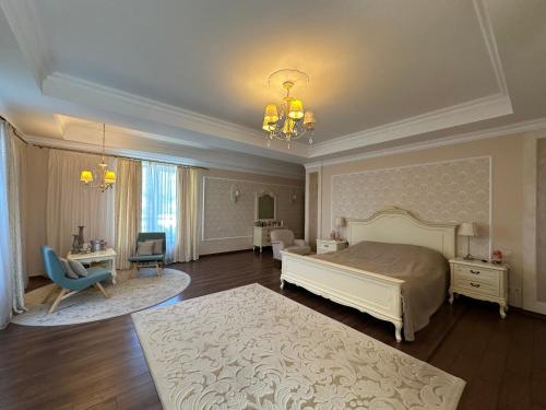 Postel nebo postele na pokoji v ubytování Cozy Family Villa