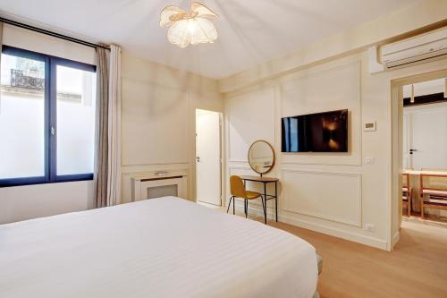 Pick A Flat's Apartment in Montorgueil - Rue Saint Sauveur