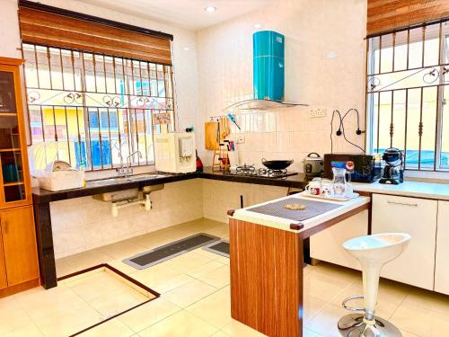 Gallery image of Yang Homestay in Kampong Gajah Mati