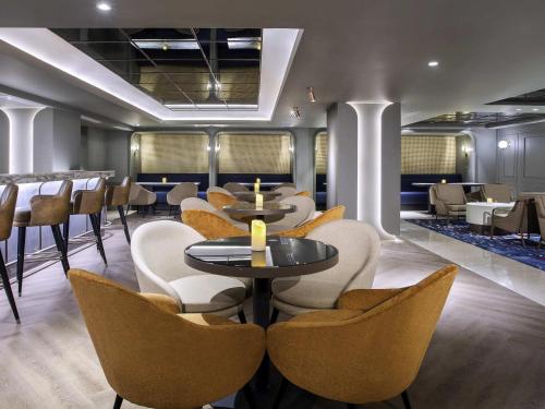 Χώρος καθιστικού στο Mercure Jakarta Batavia