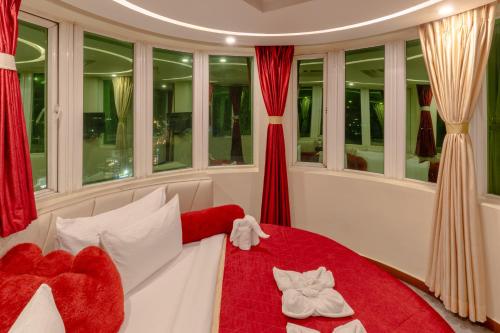 Ένα ή περισσότερα κρεβάτια σε δωμάτιο στο Hotel Patliputra Continental