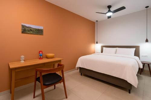 2BR Luxurious Apt in Mets 20 min From Acropolis