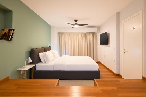 2BR Luxurious Apt in Mets 20 min From Acropolis