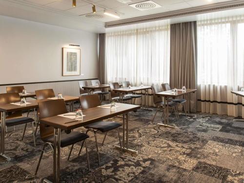 Mercure Hotel Frankfurt Airport Langenにあるシーティングエリア