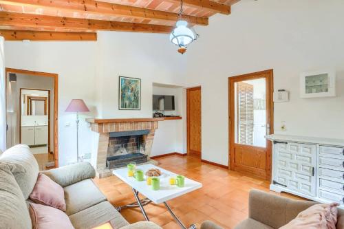 Villa Es Corto by Villa Plus