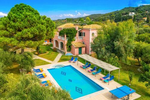 Villa Finikas by Villa Plus