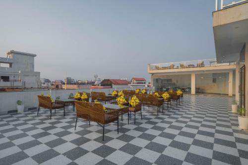 Un balcón o terraza de Perfectstayz Premium Kaashin near Kashi Ghat