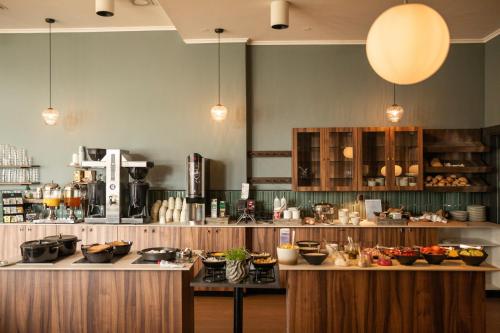 Jídlo v hotelu nebo okolí