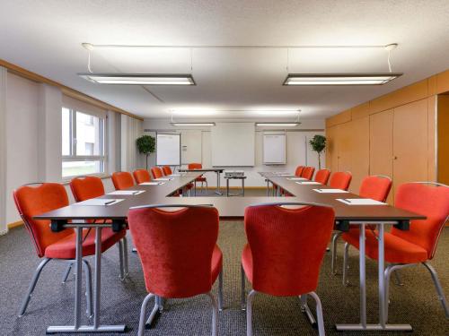 Бизнес-центр и/или конференц-зал в Mövenpick Hotel Lausanne