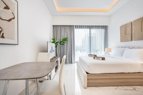 Elegant & Cozy Home with Stylish Modern Interiors
