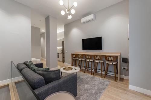 Waou Essence III Tirso de Molina - Corta Duración