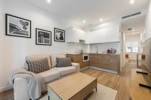 Waou Best II Madrid Rio