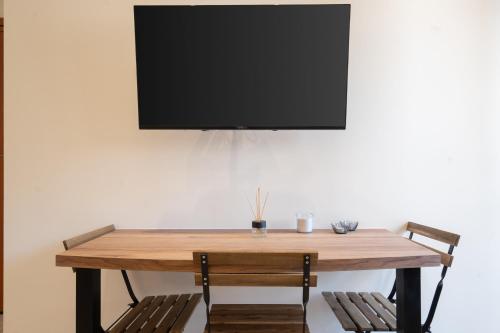 1BR Stylish Apt Near Metro, 15' From Acropolis