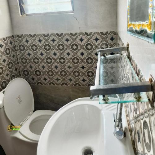 Salle de bains dans l'établissement Hotel Kailash