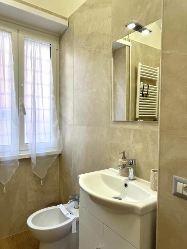 Casa Blaserna nel Cuore dello Shopping a Marconi e Trastevere photo 20