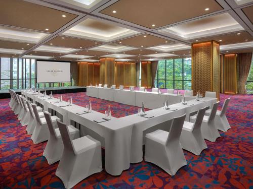 Grand Mercure Hanoiにあるビジネスエリアまたは会議室