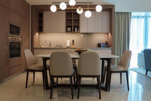 Kuchyň nebo kuchyňský kout v ubytování Address Beach Resort Residence Bahrain