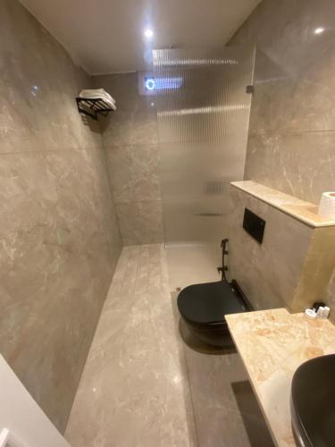 Ένα μπάνιο στο Tivai Beach Hotel