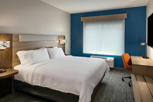 Postel nebo postele na pokoji v ubytování Holiday Inn Express Lewiston by IHG