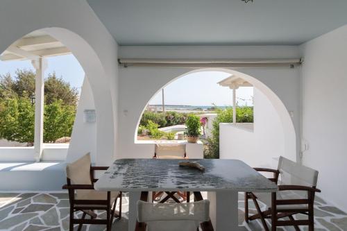 Salty 2Br Apartments Sea View Naxos - Glyfada Beach