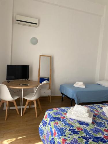 Μια τηλεόραση ή/και κέντρο ψυχαγωγίας στο EMMEVI House