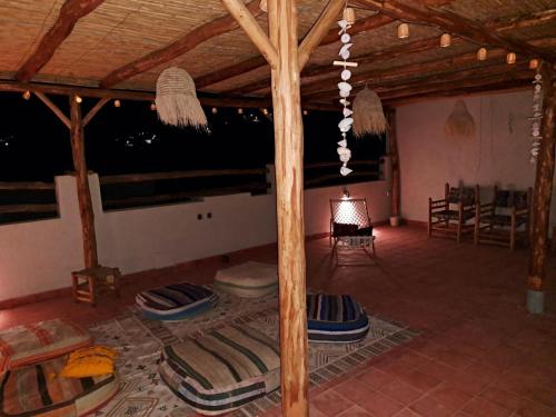 Patio nebo venkovní prostory v ubytování Villa privée 1er étage en location avec piscine et jardin