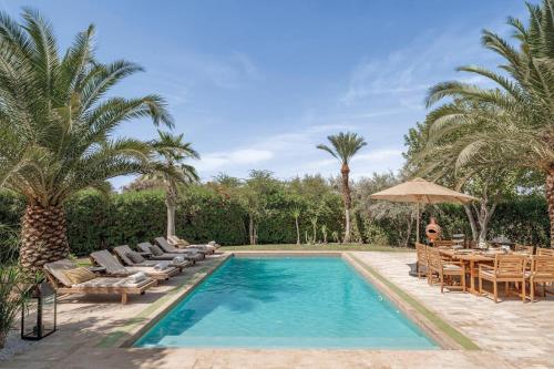 Πισίνα στο ή κοντά στο Villa AIMA - avec Gourvernante