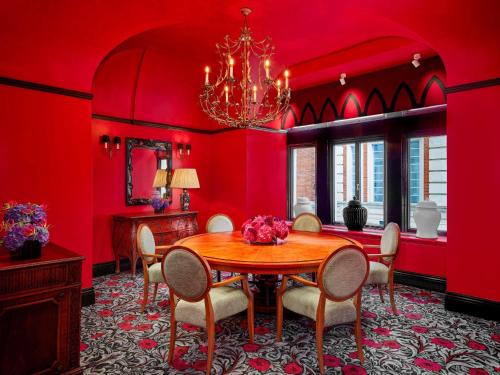 Χώρος καθιστικού στο The Savoy
