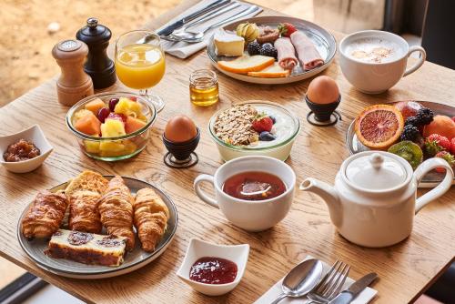 Jídlo v hotelu nebo okolí