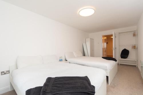 صورة لـ Spacious Shared Apartment by the Thames في برينتفورد