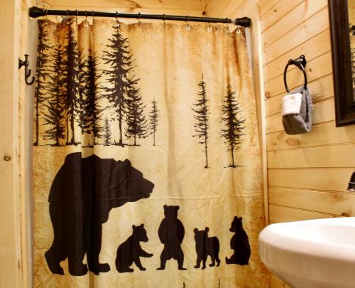 Un baño de The Sundowner on Lake George