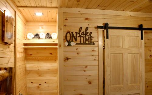 Imagen de la galería de The Sundowner on Lake George, en Lake George