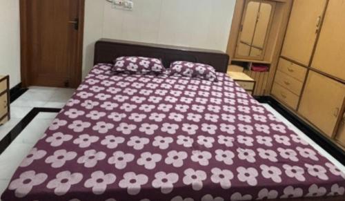 Ένα ή περισσότερα κρεβάτια σε δωμάτιο στο Guest house Bungalow