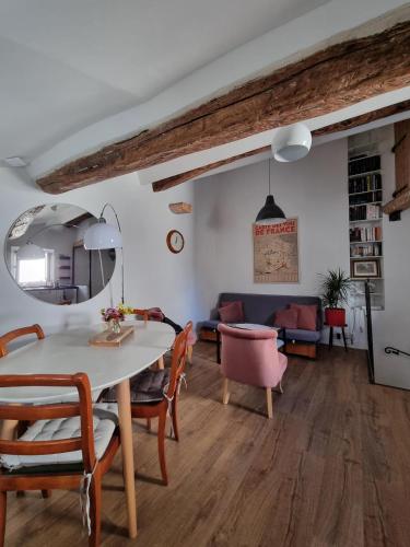 Maison de village chaleureuse