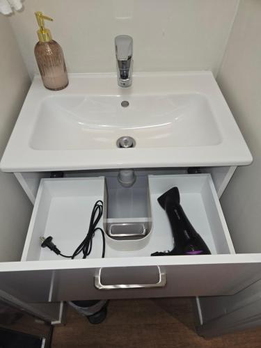 Fotografie z fotogalerie ubytování Le Sablésien 4 personnes,salon et cuisine entre centre ville et gare v destinaci Le Mans