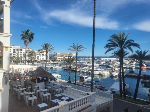 2 Bed Apt with Private Solarium Puerto Duquesa