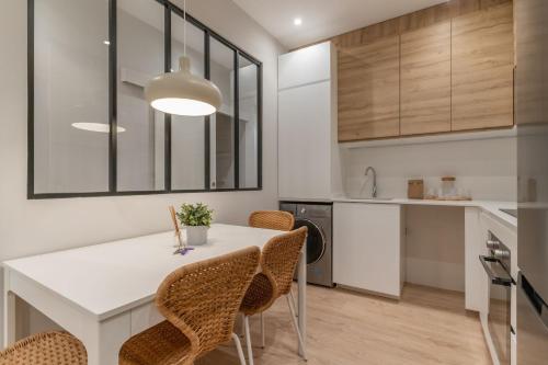 Cozy central -2 Bdrs 2 Baths - Delicias