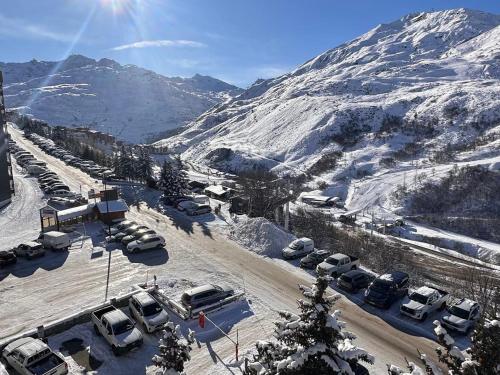 Les Menuires: Bel appt 4 pers, balcon, Wifi, animaux admis - FR-1-574-70