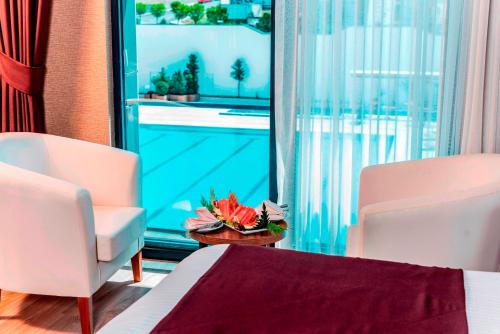 Superior Double or Twin Room with Pool View