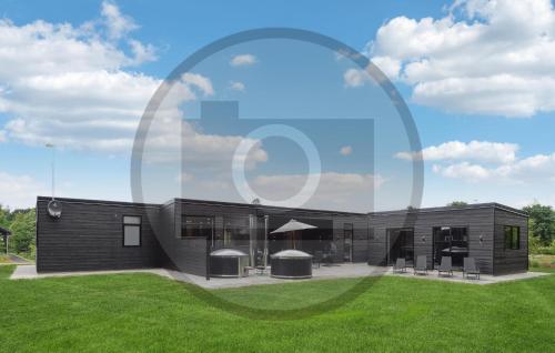 Fjellerup Strandにある6 Bedroom Awesome Home In Glesborgの地図