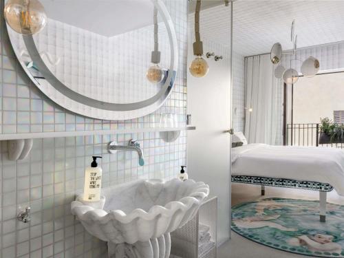 Ванная комната в 25hours Hotel Florence Piazza San Paolino